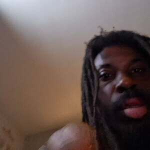 Meet your Posher, Emmanuel